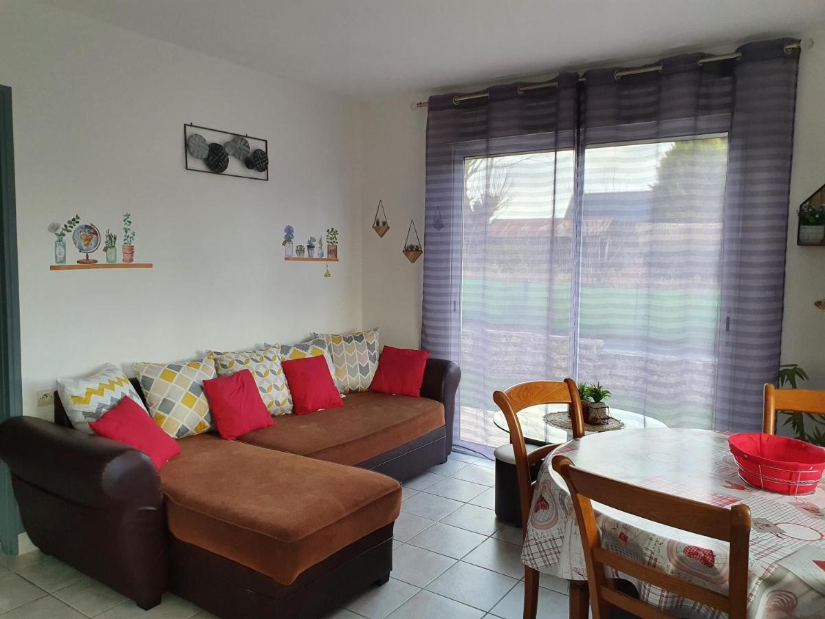Gite Locmousteru Exterior foto